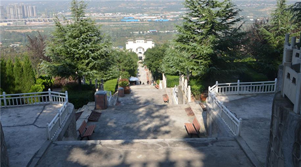 西安霸陵墓園新區--人生的后花園