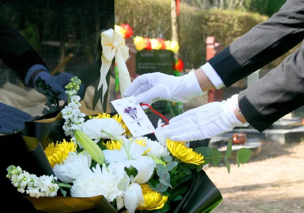 1676975042245506.jpg 在西安安葬時(shí)要準(zhǔn)備些什么?